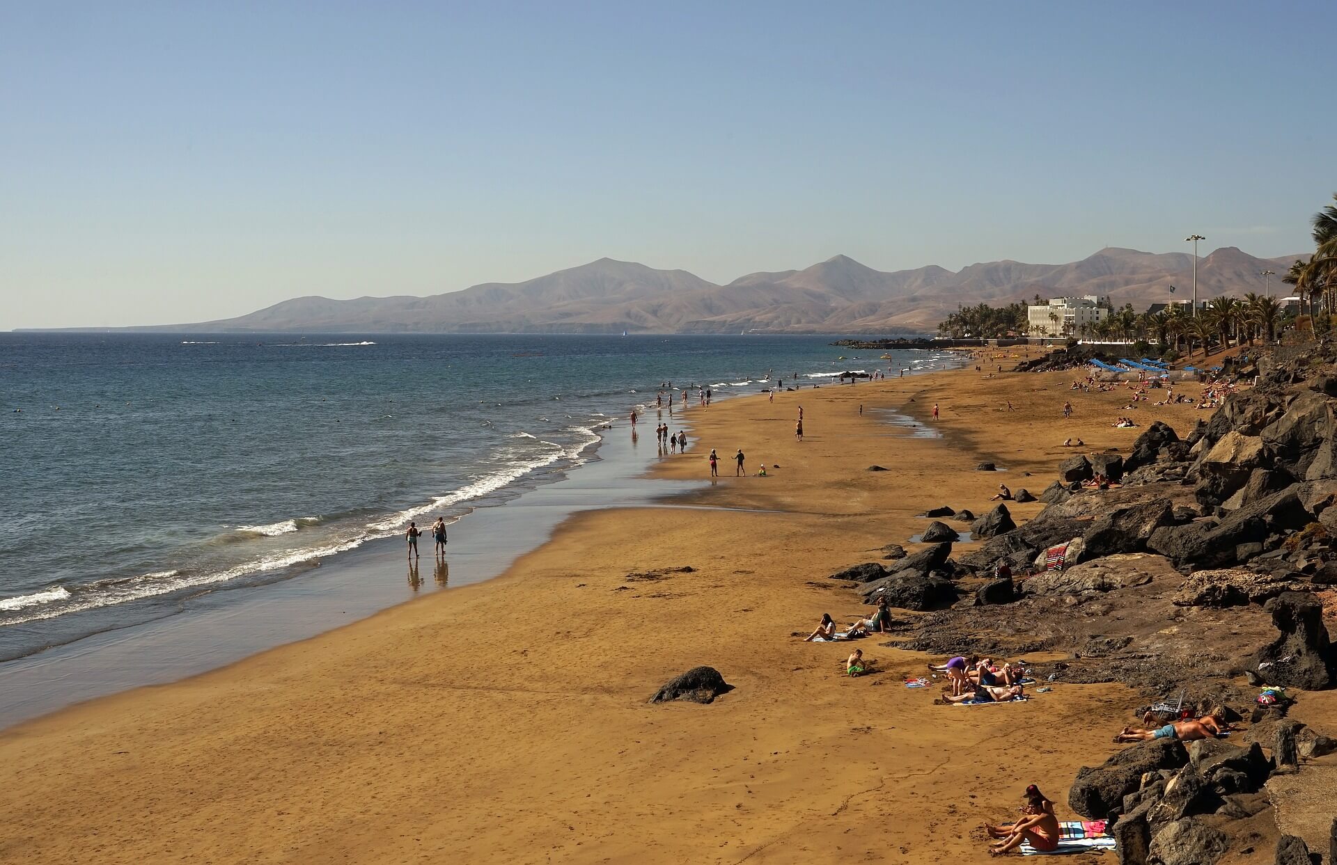 Lanzarote Tourist Information: Playa Puerto del Carmen